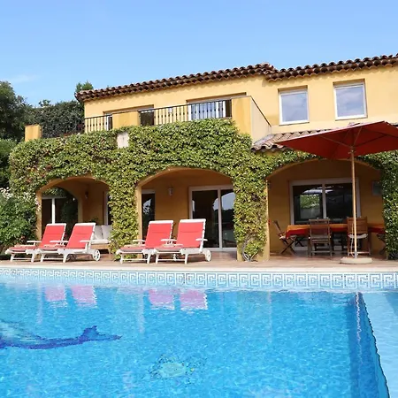 Spacieuse Villa En Residence Securisee A Cavalaire-Sur-Mer - Fr-1-100-360 فيلة كافالير سور مير